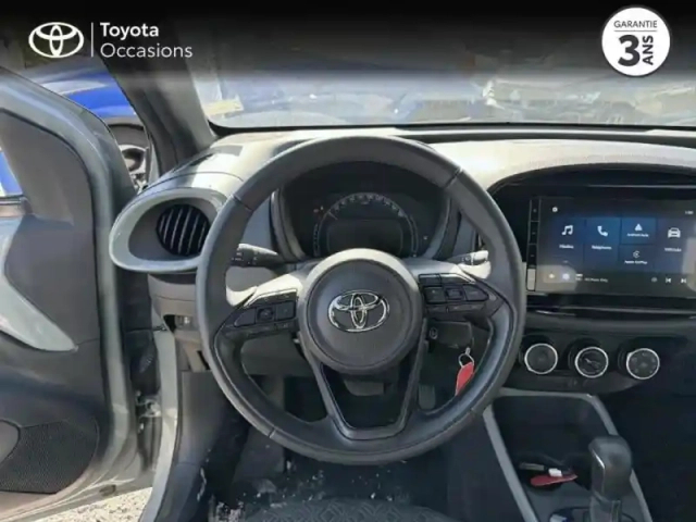 Toyota Aygo x 1.0 vvt-i 72ch design s-cvt my24 — photo 9