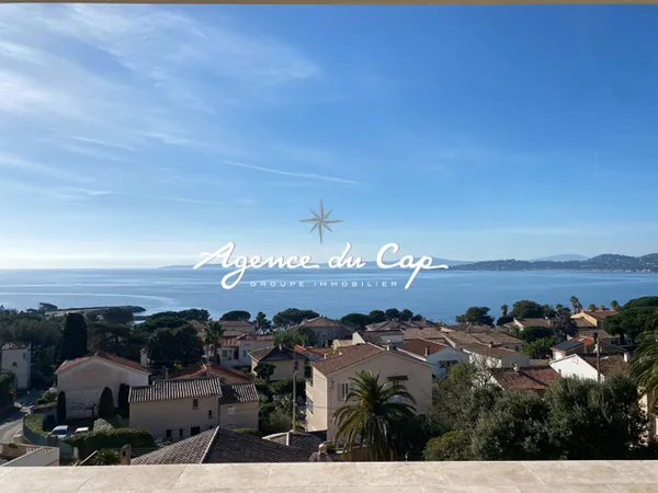 VILLA A TERMINER (Hors Eau/Hors d'Air) 210M² 6 PIÈCES VUE MER,