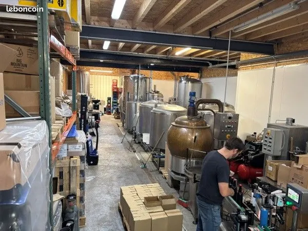 Local d'activités 320m² Metz Tessy