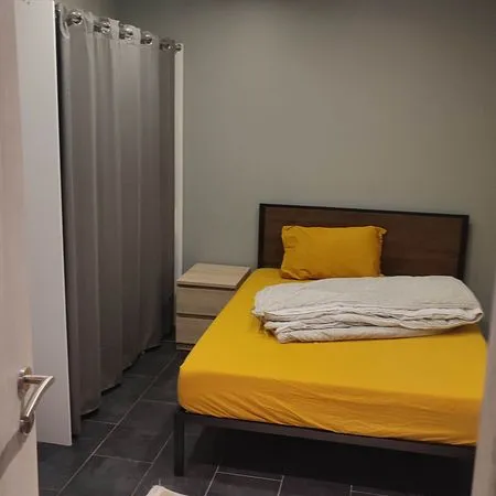Chambre meublée à Villeurbanne - Métro A Laurent Bonnevay - Direct propriétaire