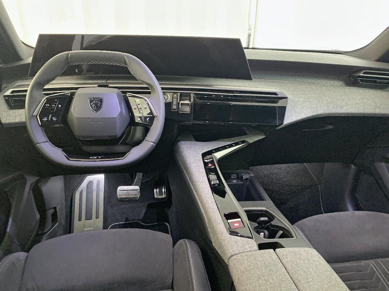 Peugeot 5008 hybrid 145 ch e-dcs6 gt exclusive — photo 8