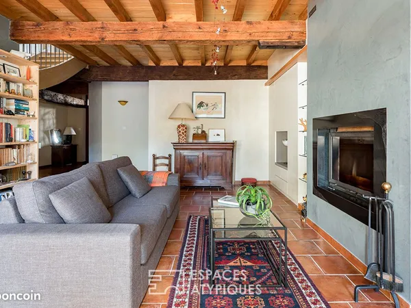 Maison de ville 7 pièces 244 m²