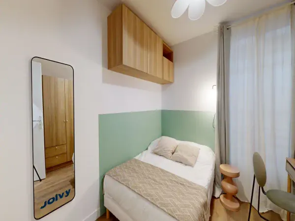 Loue chambre en colocation dans appartement