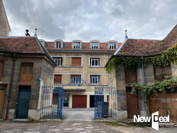 EXCLUSIVITÉ BOUCLE, POUR INVESTISSEURS, LOT DE 2 STUDIOS VENDUES LOUÉS MEUBLÉS