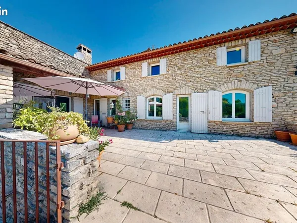 Propriété 9 pièces 200 m²