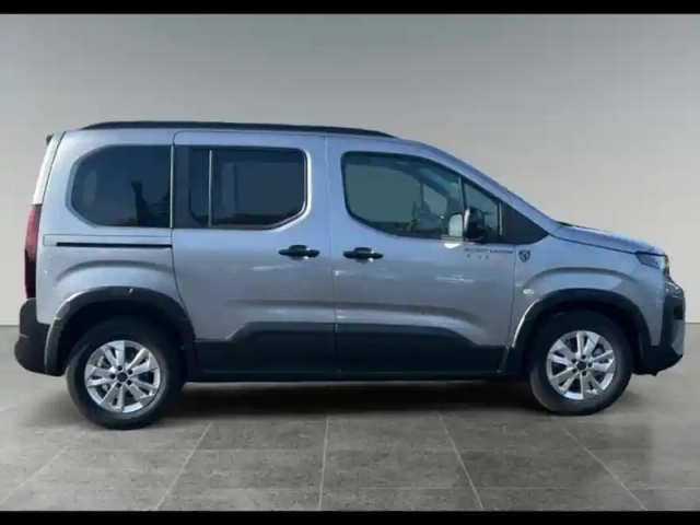 Peugeot Rifter m diesel 100 allure 5 places — photo 6