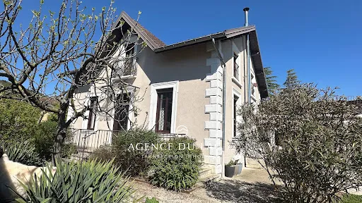 Villa 8 pièces 208 m²