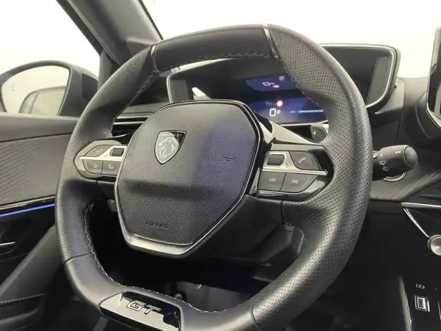 Peugeot 208 hybrid 110 e-dcs6 — photo 29