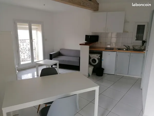 Studio meublé proche IUT