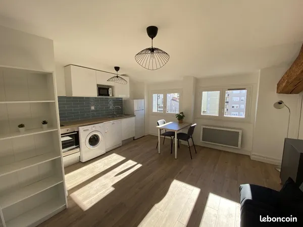 Studio 1 pièce 22 m²