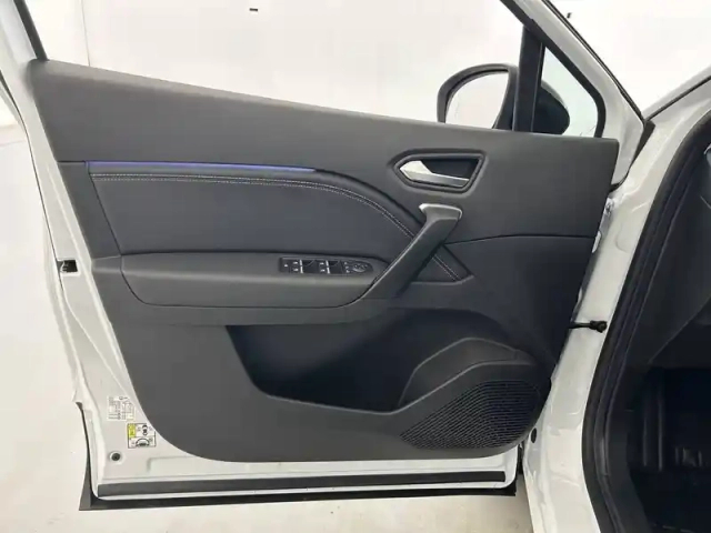 Renault Captur mild hybrid 140 — photo 41