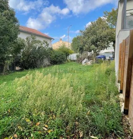 Terrain 245 m²