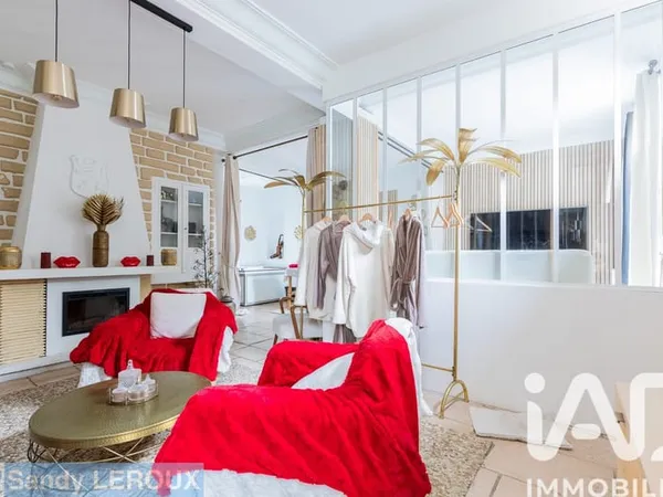 Bâtiment 550 m²