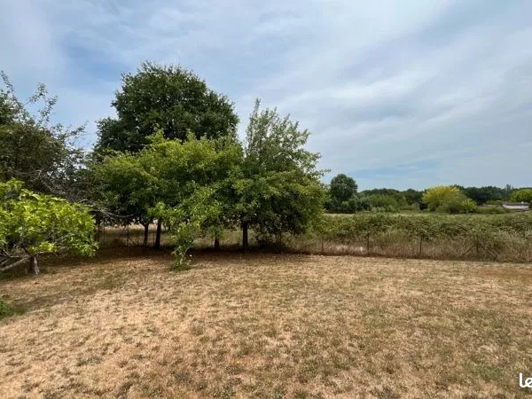 Terrain 1 030 m² Lignan De Bordeaux