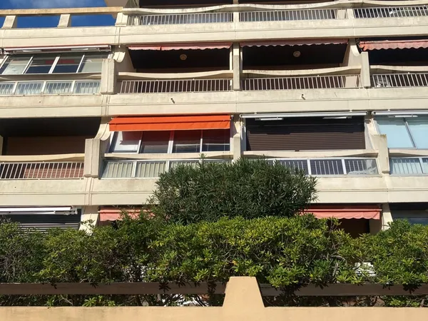 Vends appartement 43m² Rez-de-jardin 2 pièces - résidence Le Foc