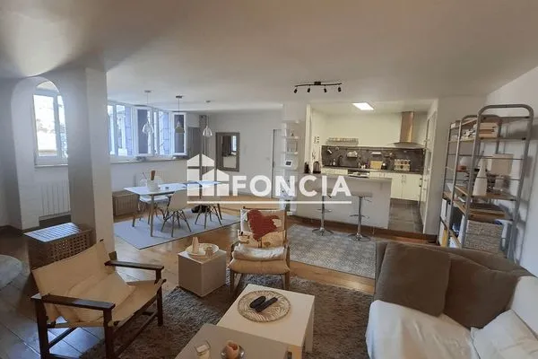 Appartement 3 pièces 94 m²