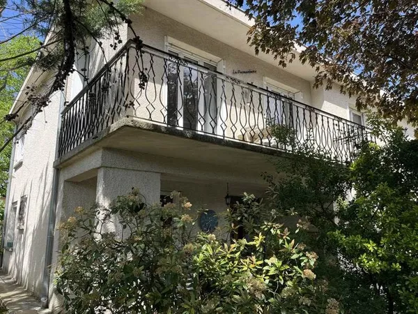 Maison 6 pièces 146 m²