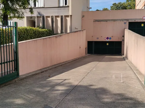 Parking/Garage/Box 10 m²