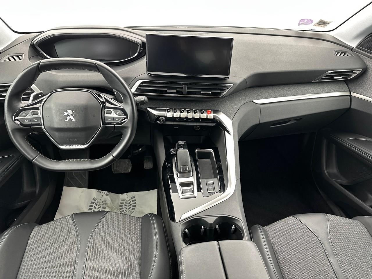 Peugeot 3008 puretech 130ch s&s eat8 allure pack — photo 11