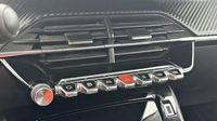 Peugeot 2008 SUV 2008 Allure Pack BlueHDi 130 S&S EAT8 — photo 15