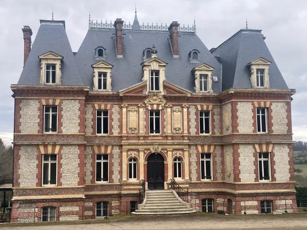 CHÂTEAU DE BELLEAU - DOMAINE D'EXCEPTION AU COEUR DU PAYS D'A