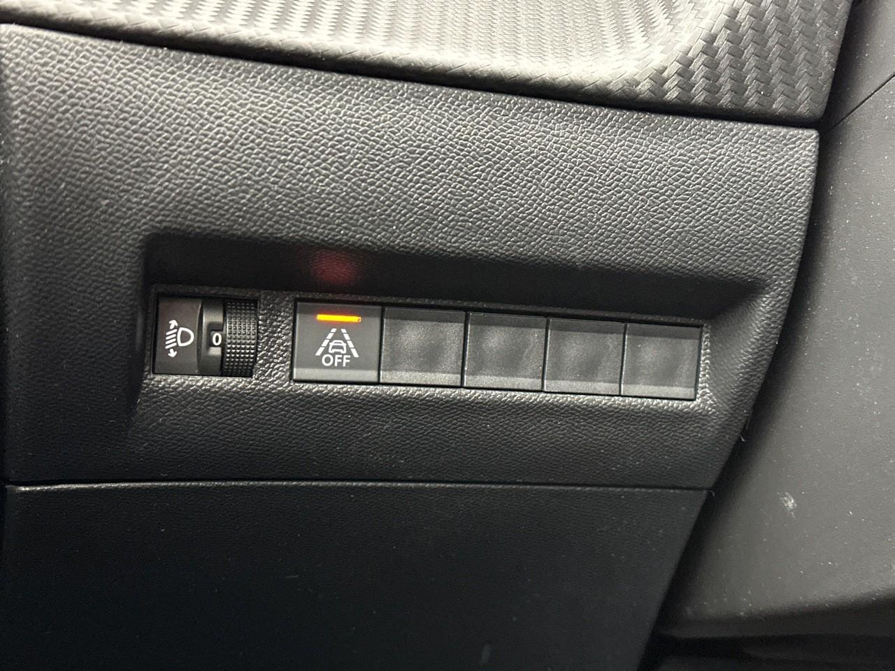 Peugeot 208 puretech 100 s&s bvm6 style — photo 16
