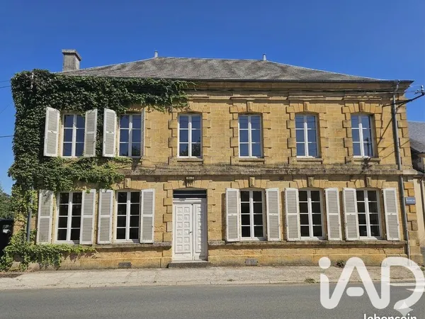 Maison 5 pièces 204 m²
