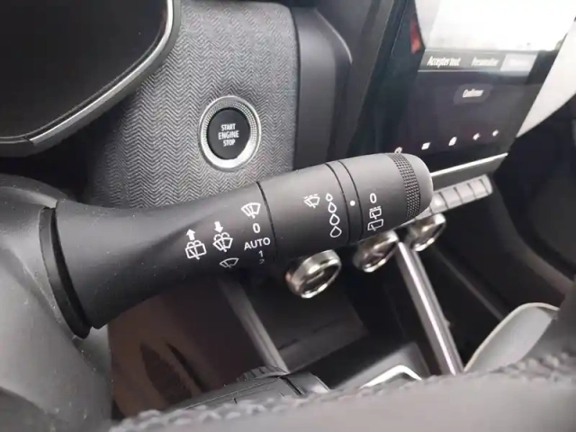 Renault Clio eco-g 100 gsr2 — photo 69
