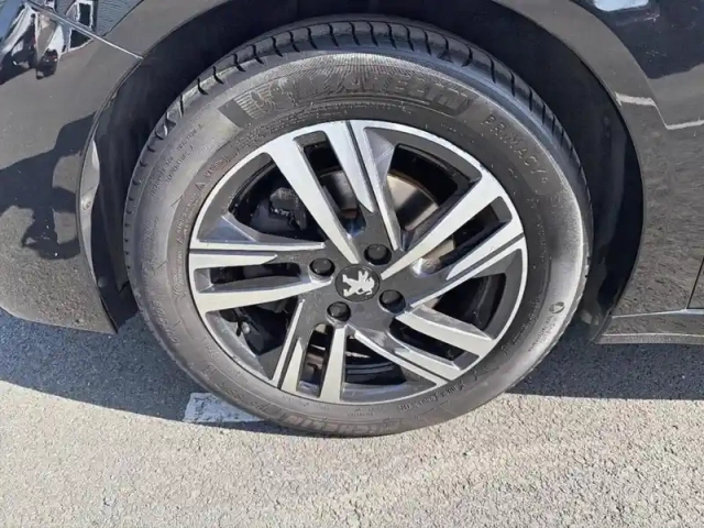 Peugeot 208 puretech 100 s&amp;s bvm6 style — photo 15