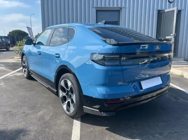 Ford Capri 286ch extended range 79kwh pack collection rwd — photo 13
