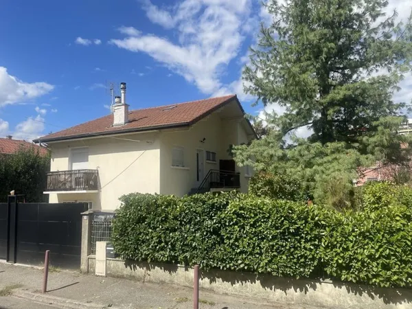 Jolie maison familiale à Échirolles