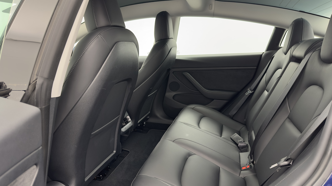 Tesla MODEL 3 Autonomie Standard Plus RWD — photo 28