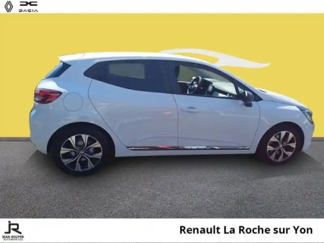 Renault Clio 1.5 blue dci 100ch evolution — photo 4
