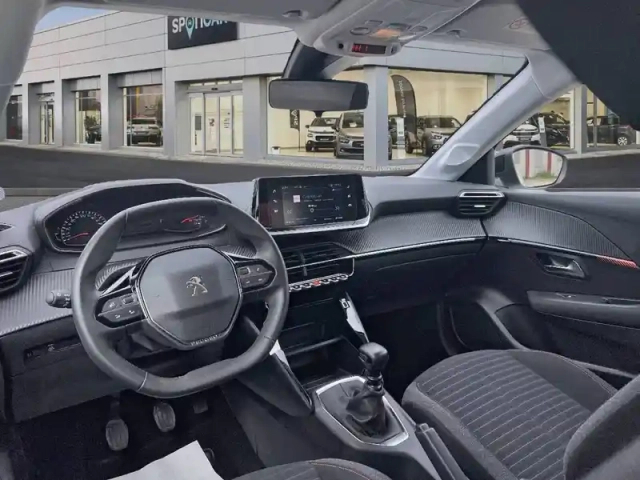 Peugeot 208 puretech 100 s&amp;s bvm6 — photo 8