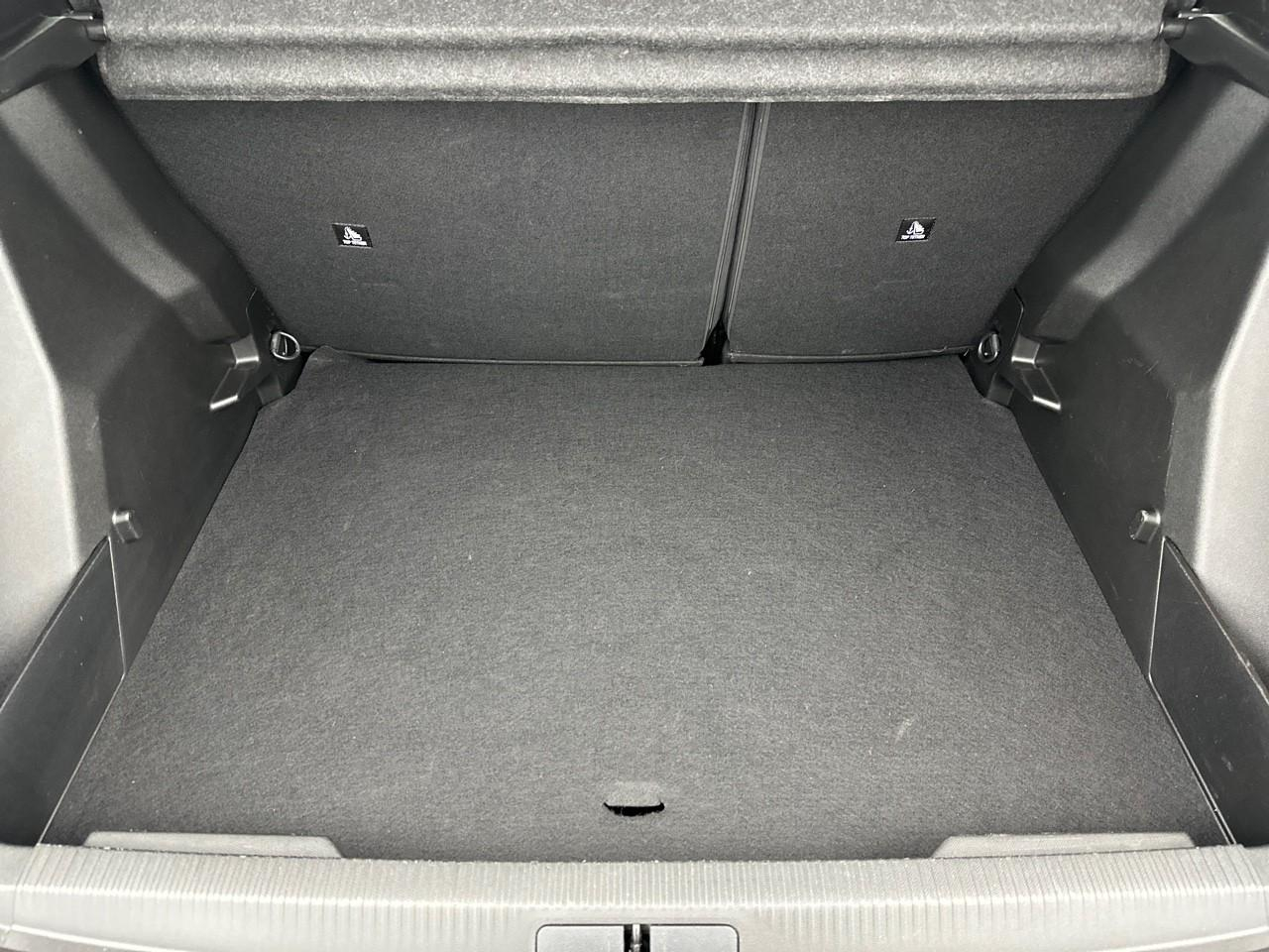 Peugeot 2008 hybrid 145 e-dcs6 style — photo 8
