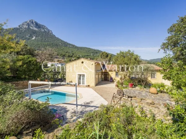 LA VALETTE - LE PARTEGAL - MAISON 2000M2 TERRAIN AVEC PISCINE