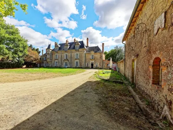 Maison 12 pièces 400 m²