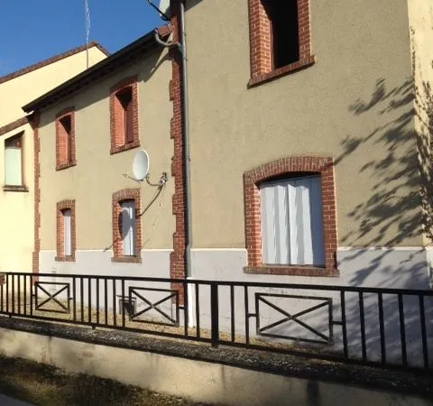 Appartement avec jardin collectif et parking