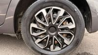 Toyota Yaris 70 VVT-i France 5p RC18 — photo 10