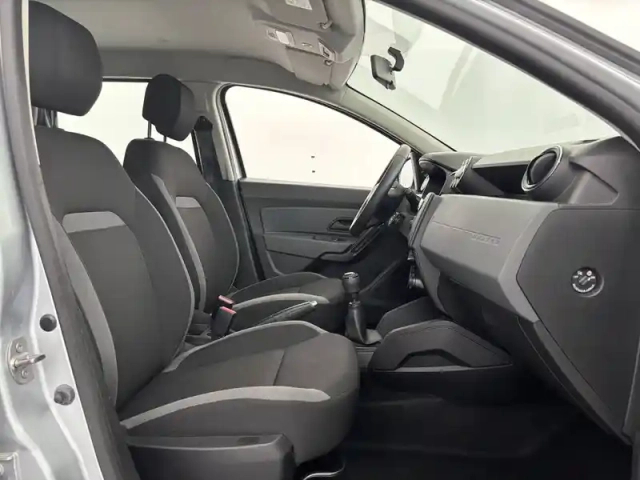 Dacia Duster blue dci 95 4x2 — photo 23