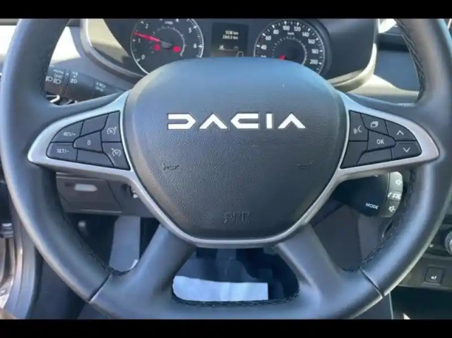Dacia Jogger 1.0 tce 110ch extreme 7 places -24 — photo 14