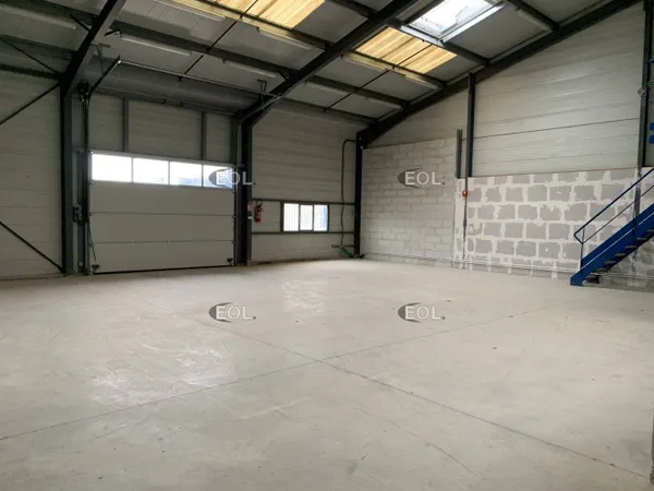 Local d'activité 360 m²