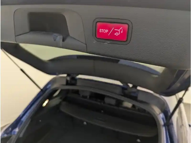Mercedes Glc suv 220 d 4matic avantgarde line launch editio — photo 10