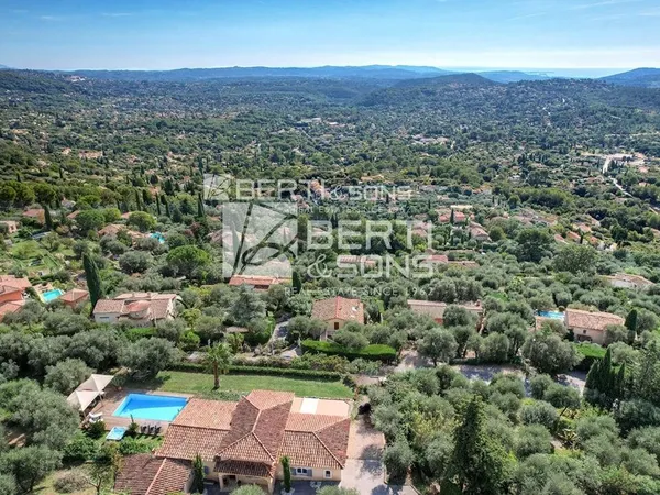 Maison de luxe 6 pièces 179 m²