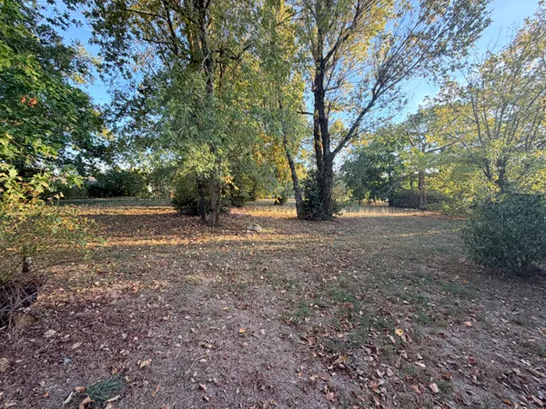 Terrain 1106 m²