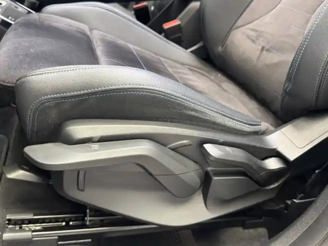 Bmw X1 xdrive 23d 211ch dkg7 — photo 24