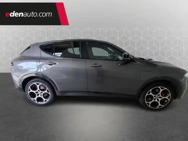 Alfa Romeo Tonale 1.3 hybride rechargeable phev 280ch at6 q4 — photo 6