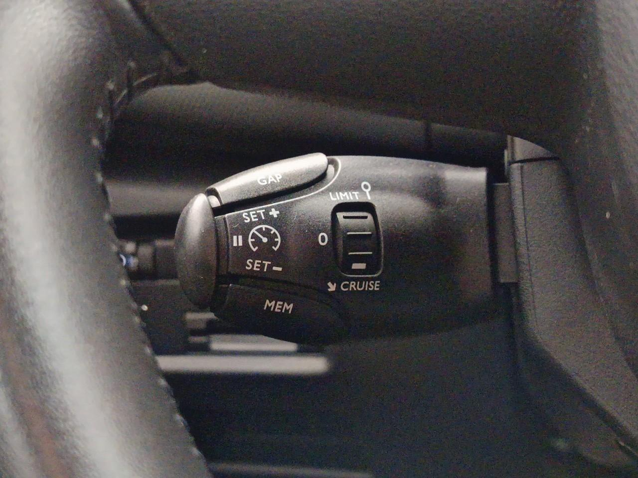 Citroën C5 Aircross hybride rechargeable 225 e-eat8 shine — photo 26