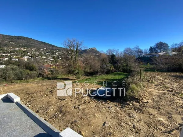 Terrain 995 m²