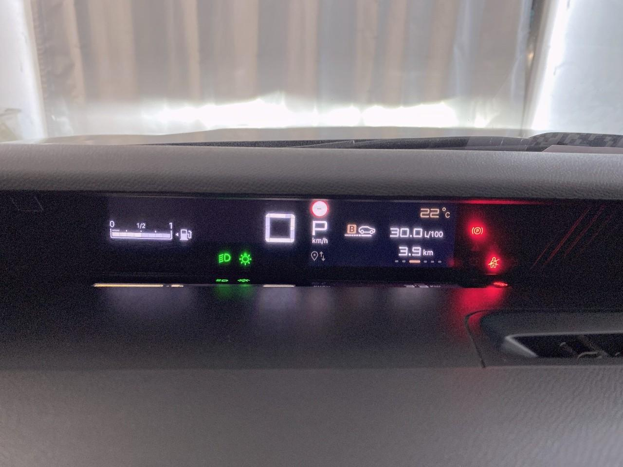 Citroën C3 Aircross hybride 145 ch aut max — photo 13